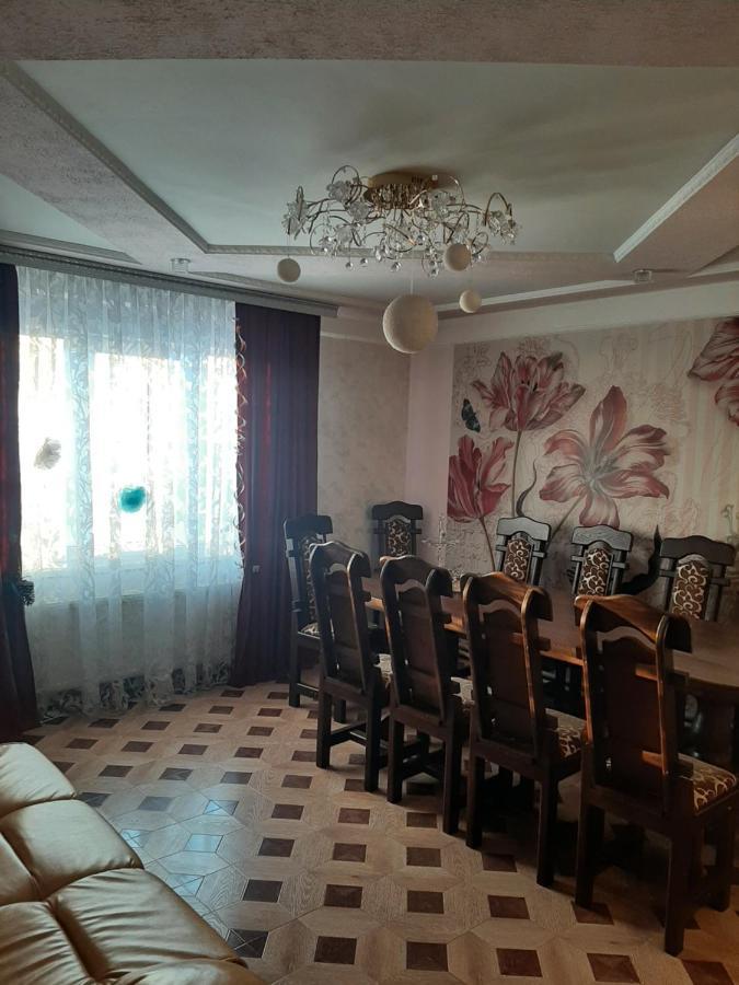У Ані Laseschtschyna Exterior foto